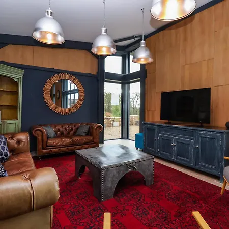 بيت للعطل Brock House نورثاليرتون